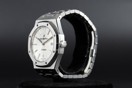 Audemars Piguet 15400ST Royal Oak White Dial