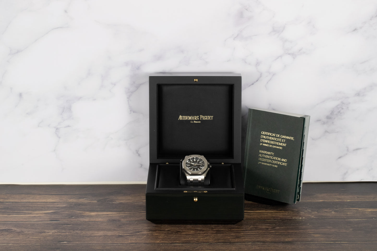 Audemars Piguet 15703ST Royal Oak Offshore Diver Black DIal