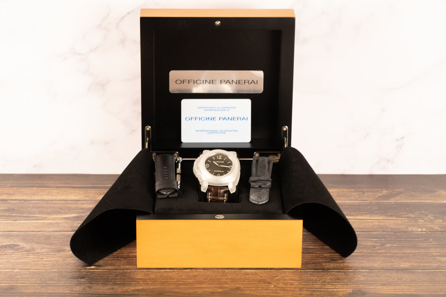 Panerai PAM00219 Luminor Left-Handed 8 Days 44mm