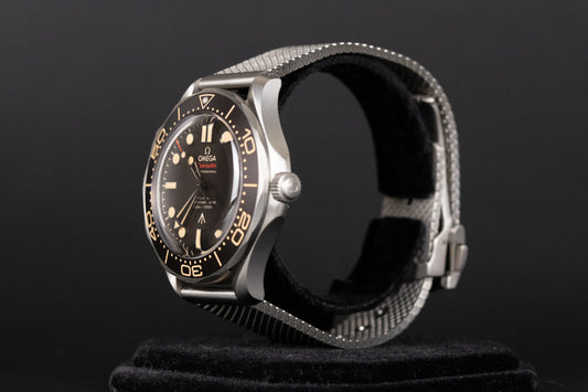 Omega 210.90.42.20.01.001 Seamaster 007 James Bond Edition