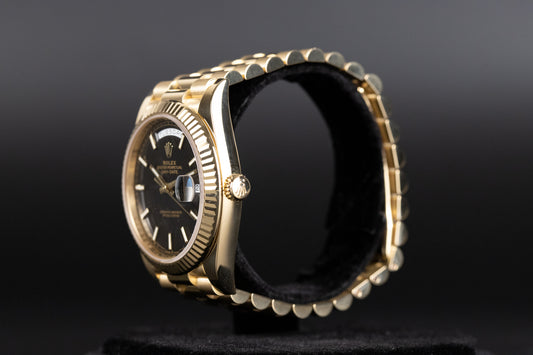 Rolex 228238 DayDate 40 Black Diagonal Motif Dial