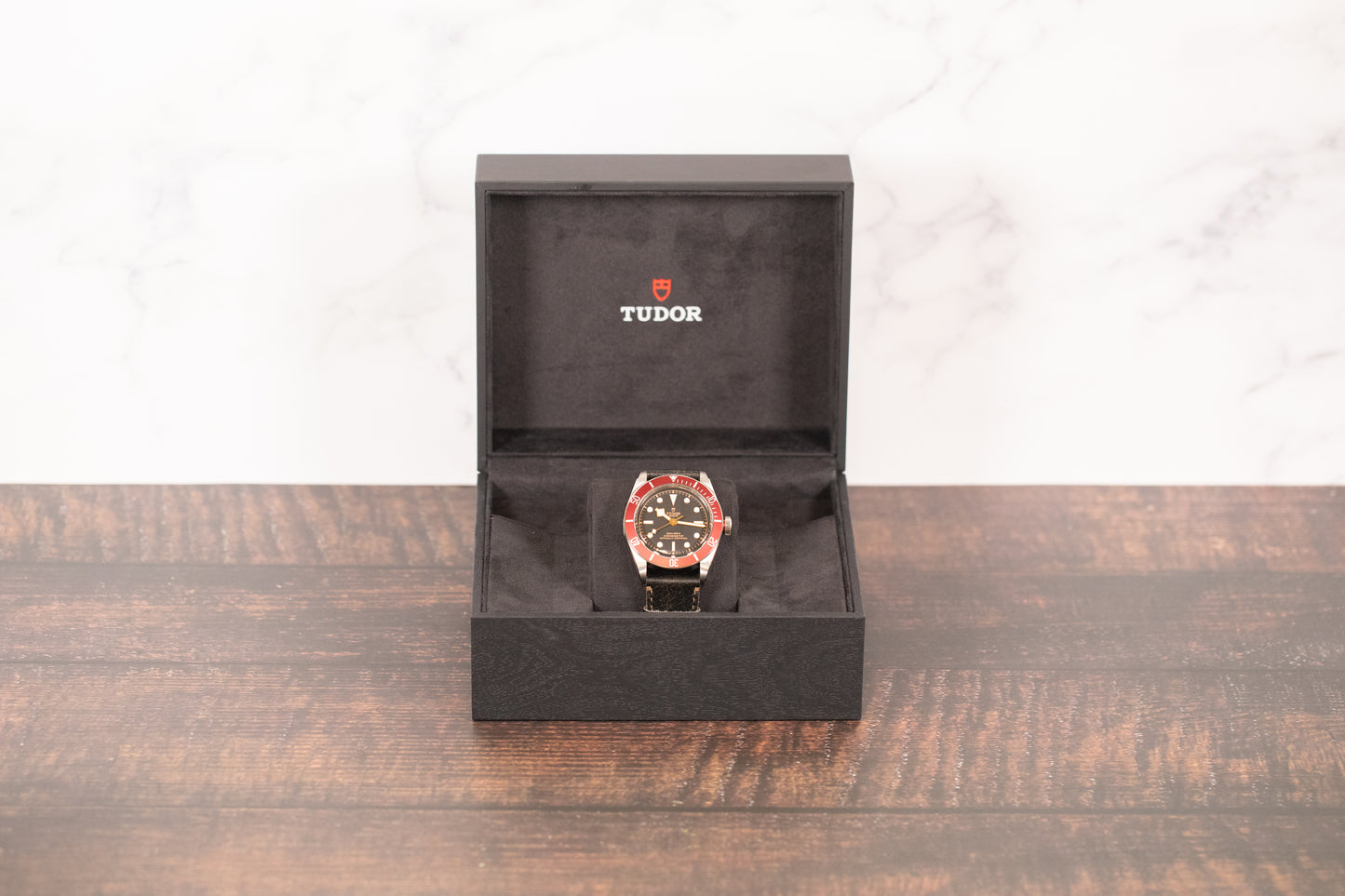 Tudor<br>M79230R Black Bay Red Shield