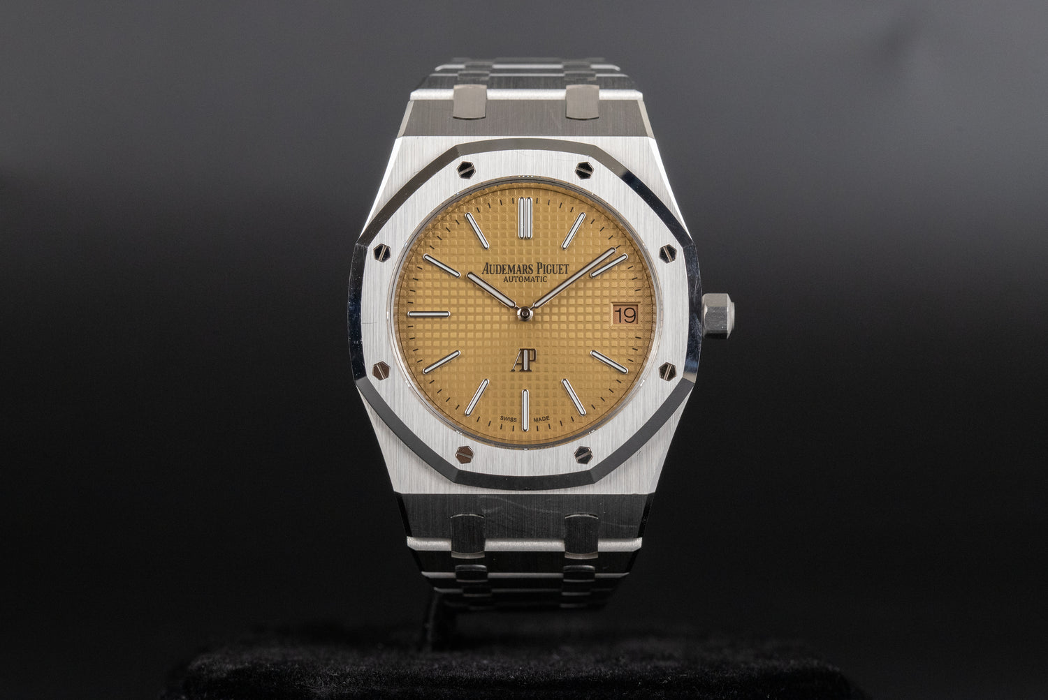 Audemars Piguet 15202BC Royal Oak Jumbo Salmon Dial