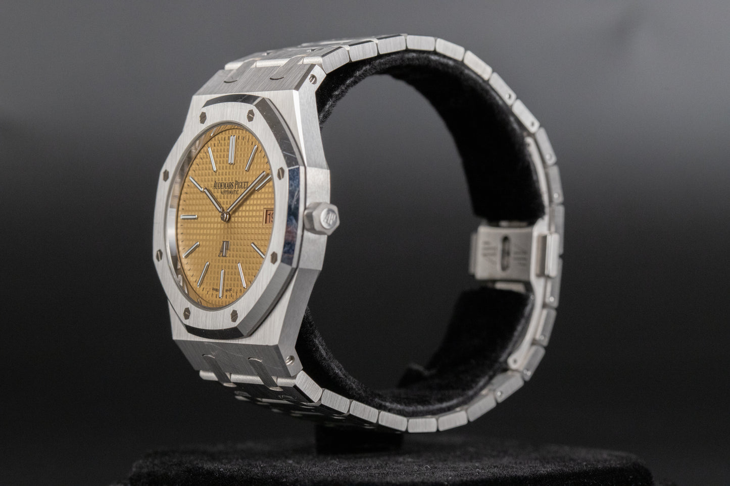 Audemars Piguet 15202BC Royal Oak Jumbo Salmon Dial