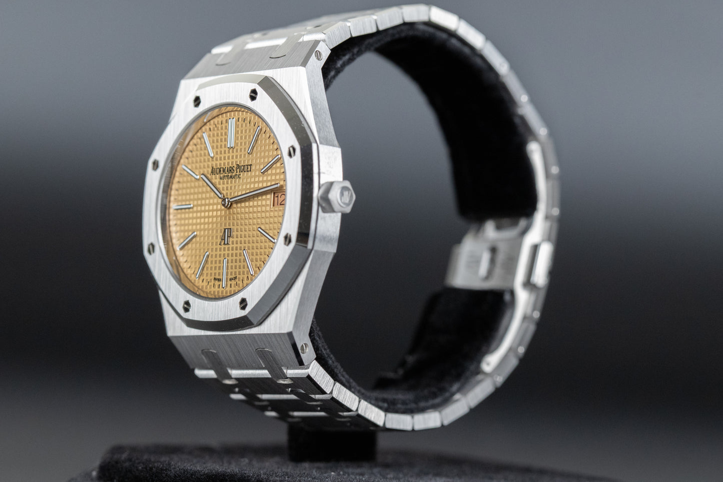 Audemars Piguet 15202BC Royal Oak Jumbo Salmon Dial