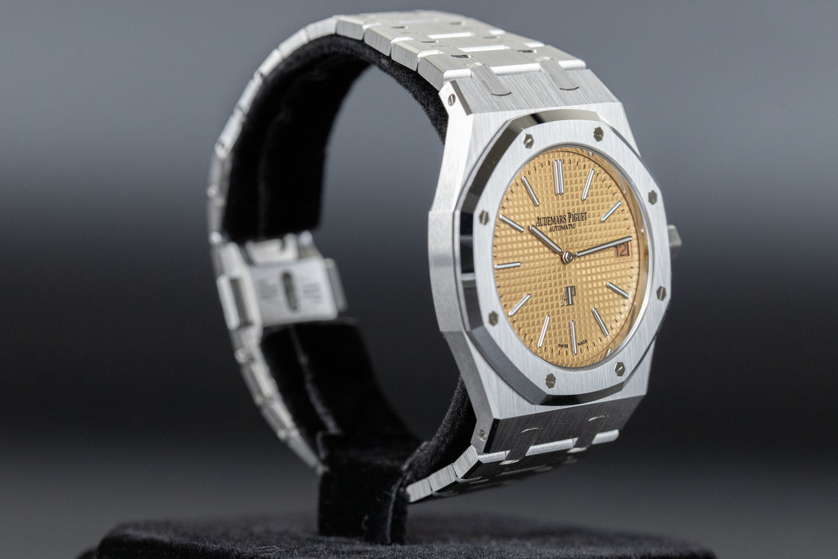 Audemars Piguet<br>15202BC Royal Oak Jumbo Salmon Dial