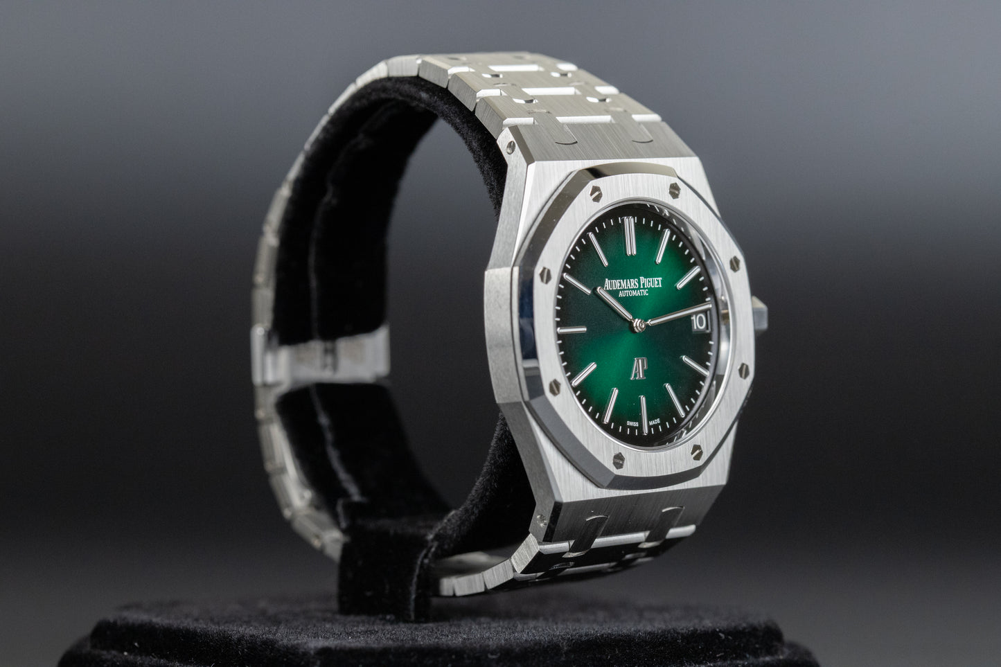 Audemars Piguet 15202PT Royal Oak Jumbo Green Dial