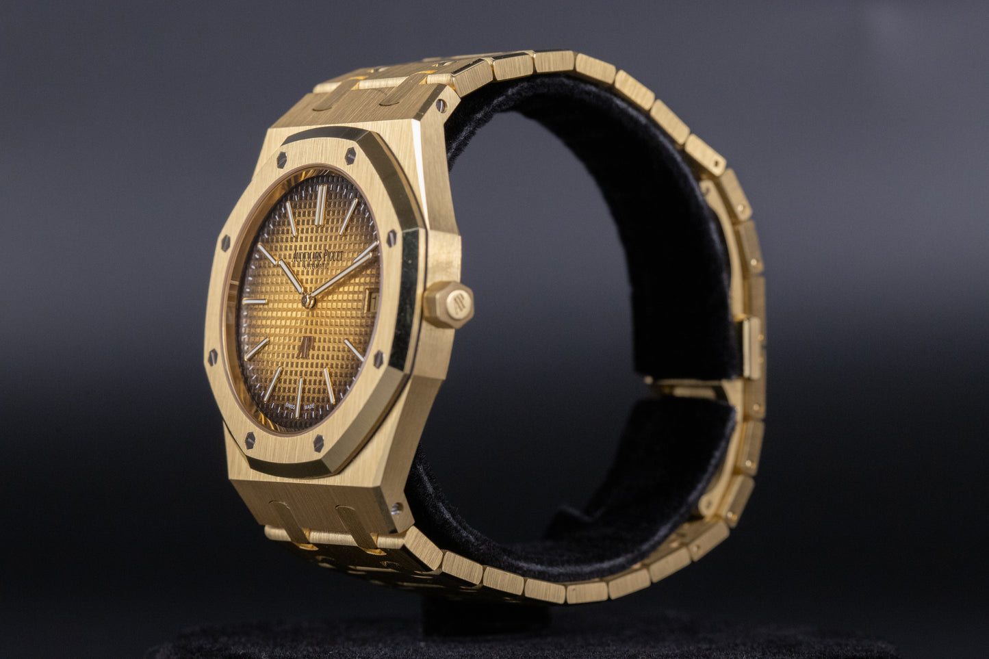Audemars Piguet 16202BA Royal Oak "Jumbo Extra-Thin"