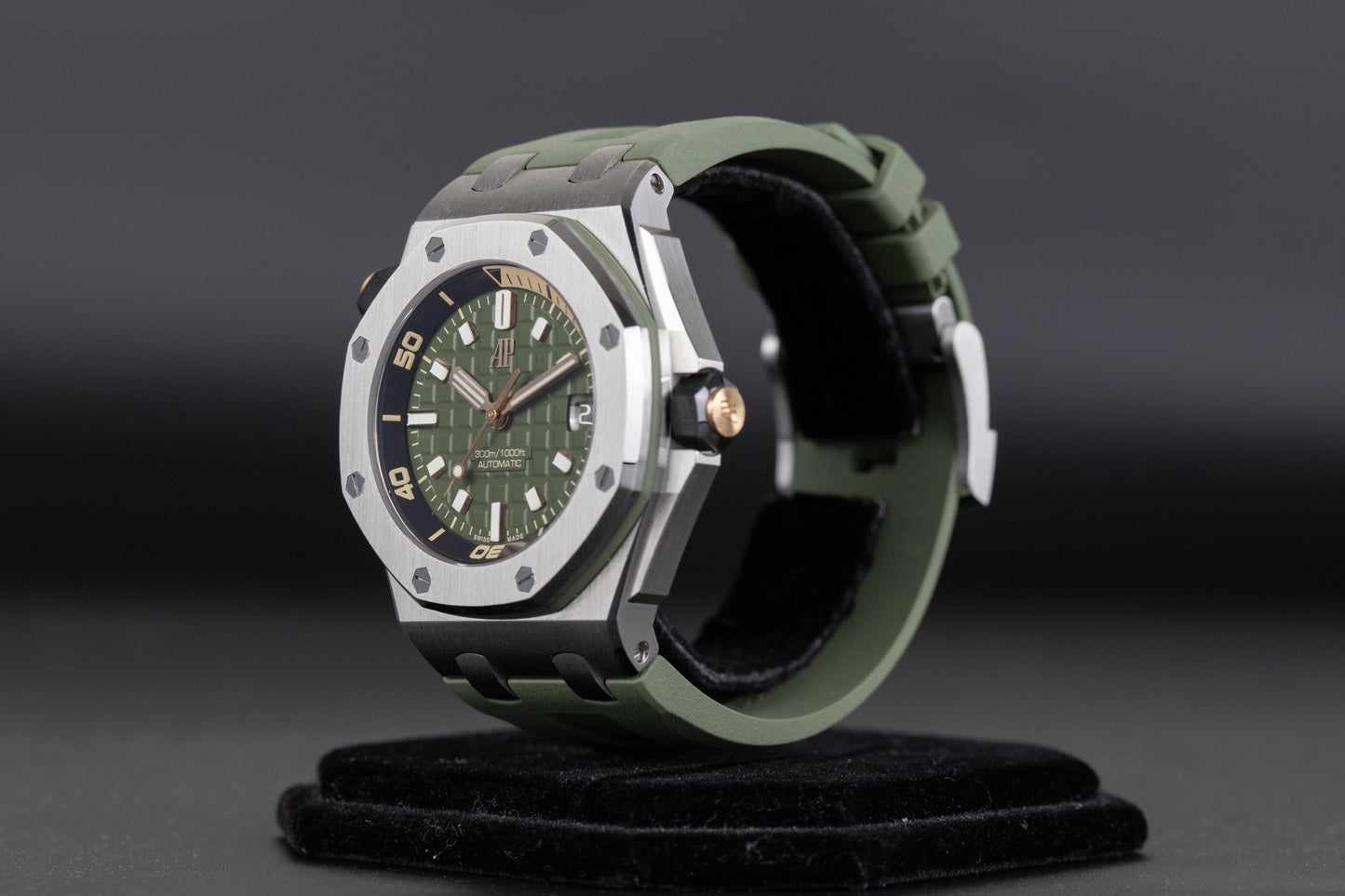 Audemars Piguet 15720ST Royal Oak Offshore Diver Green Dial