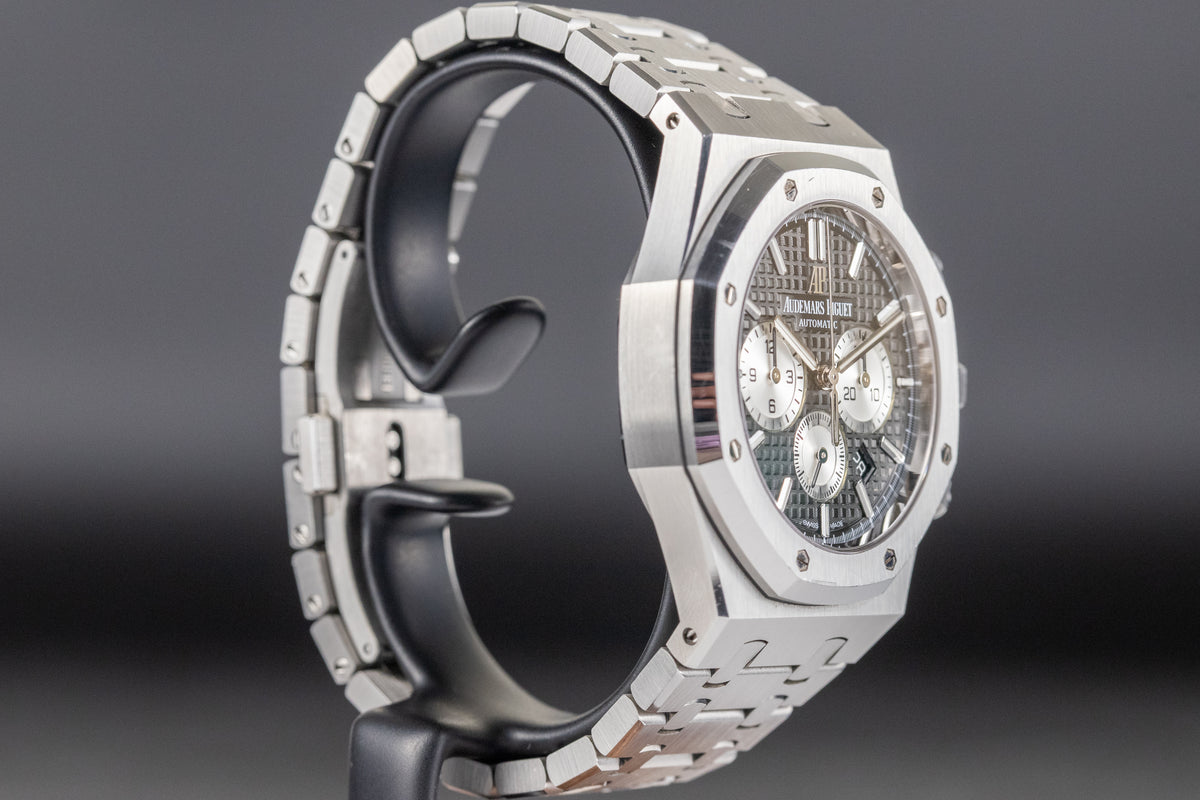 Audemars Piguet<br>26331ST Royal Oak Chronograph Black Dial