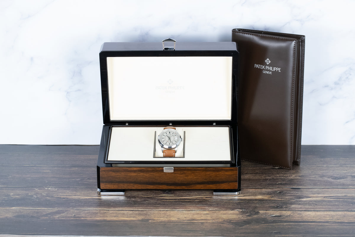 Patek Philippe 5212A Calatrava Weekly Calendar