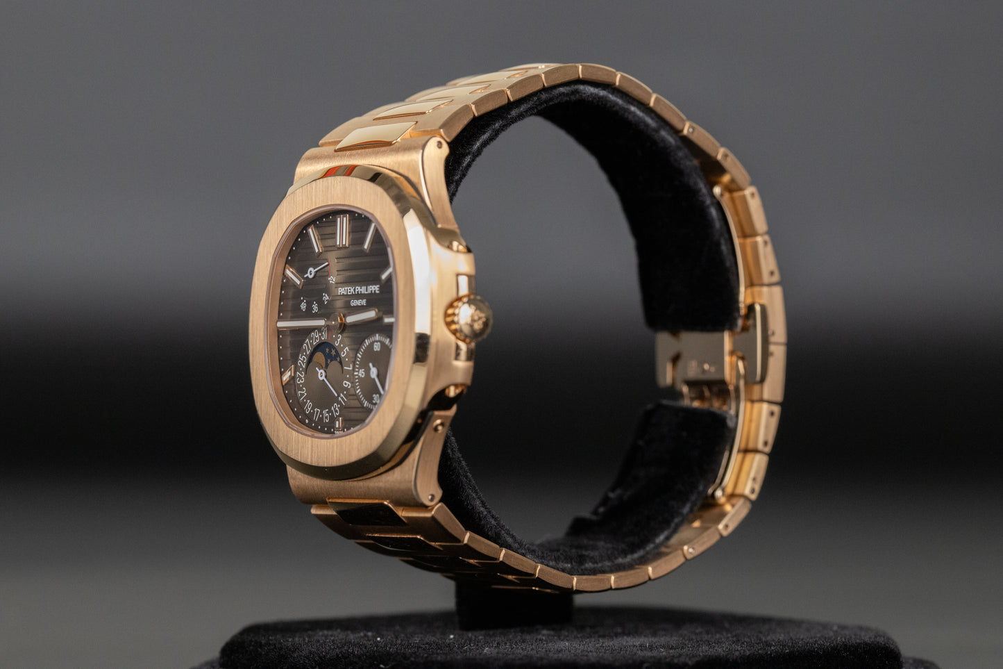Patek Philippe 5712/1R Nautilus Date Moon Phases