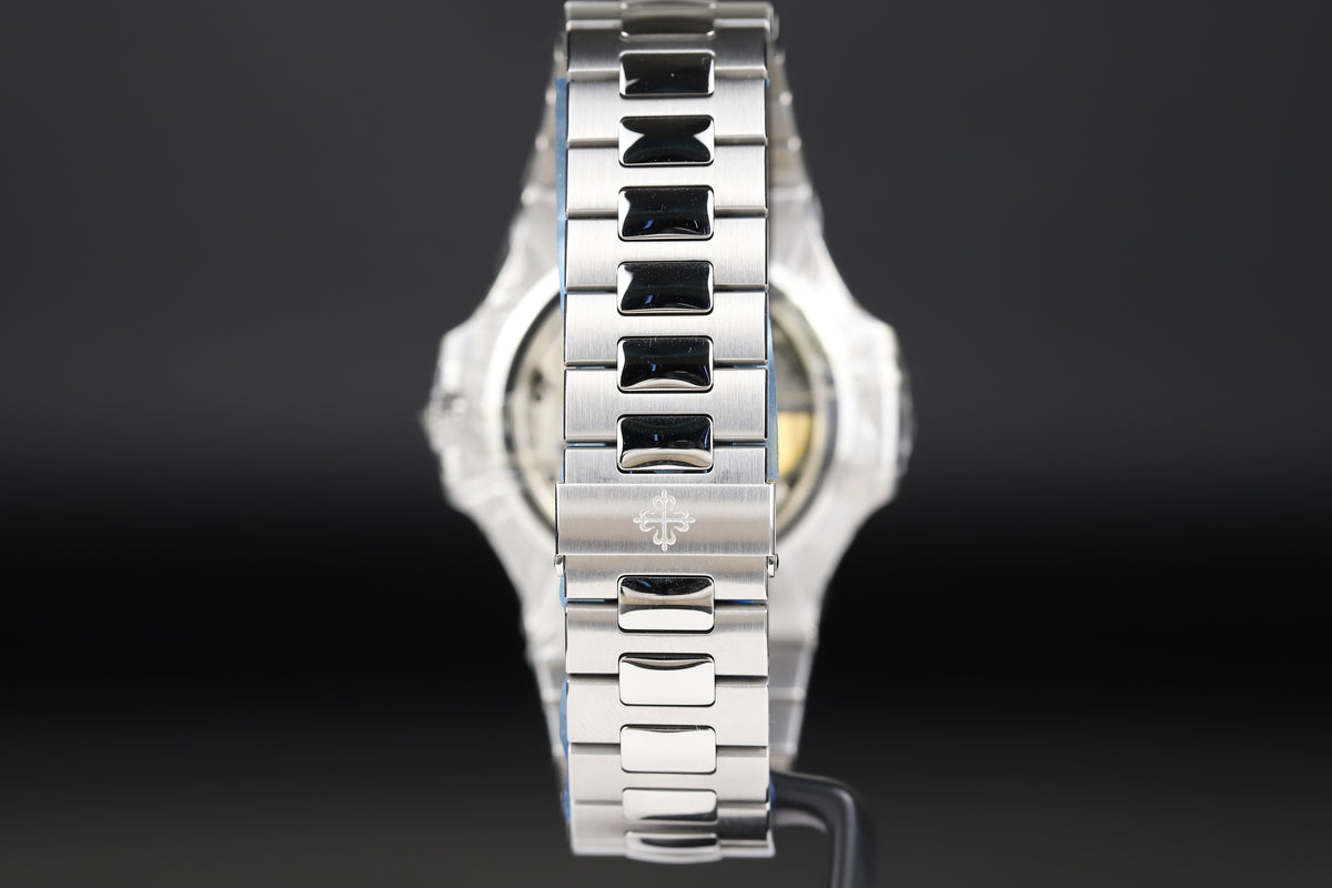 Patek Philippe<br>5712/1A Nautilus Date Moon Phases