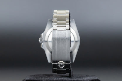 Rolex 116610LV Submariner 'Hulk'