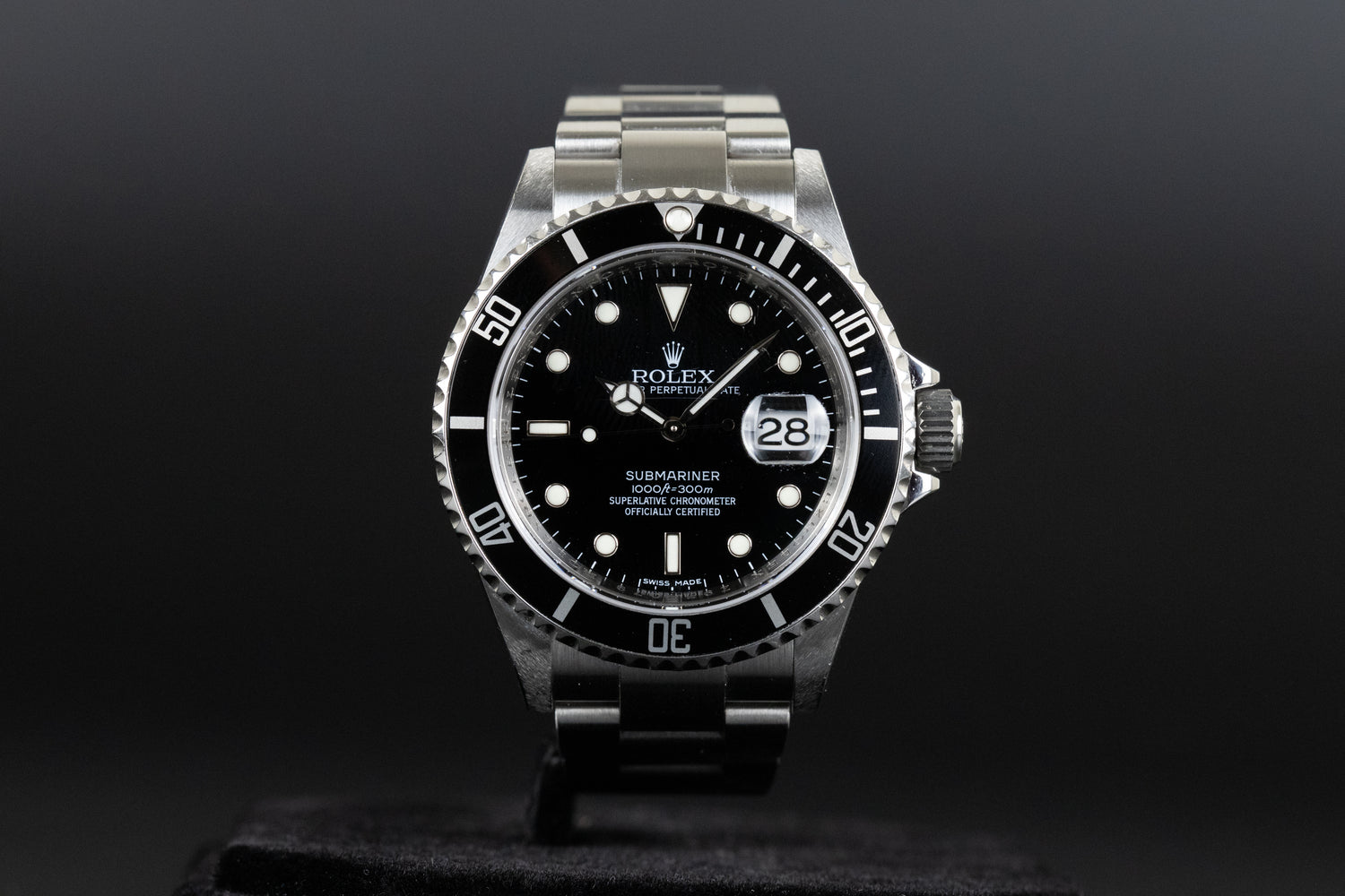 Rolex 16610 Submariner Date with Rehaut No Holes Black Dial