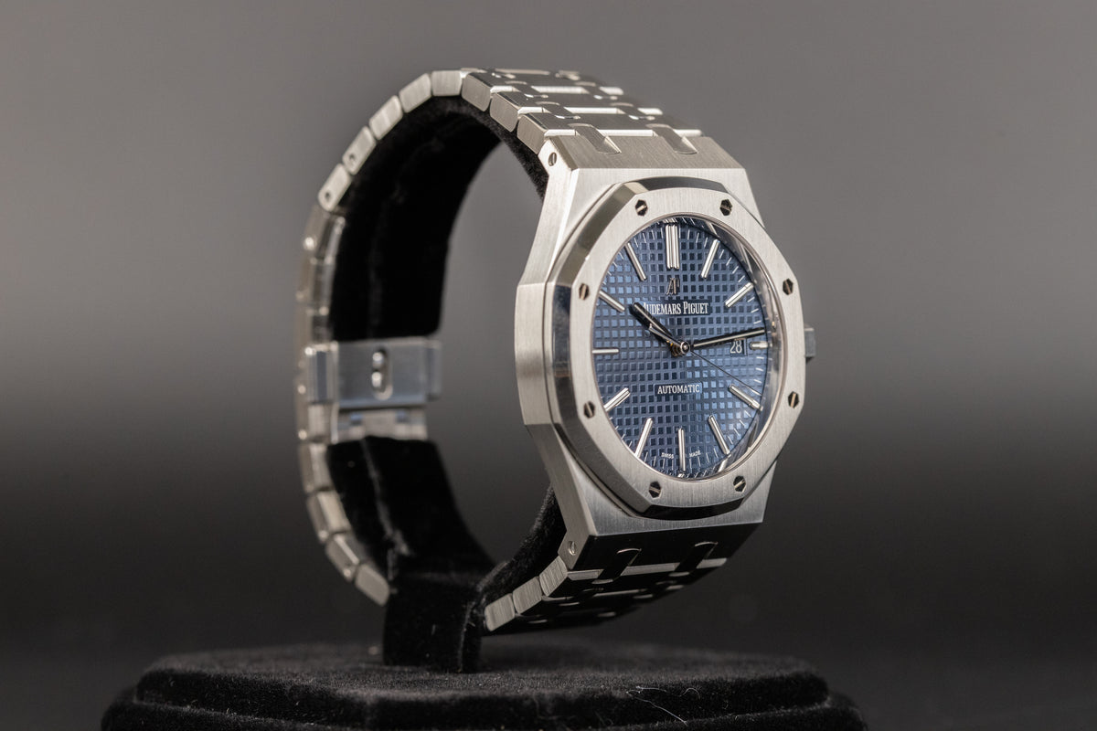 Audemars Piguet<br>15400ST Royal Oak Blue Dial