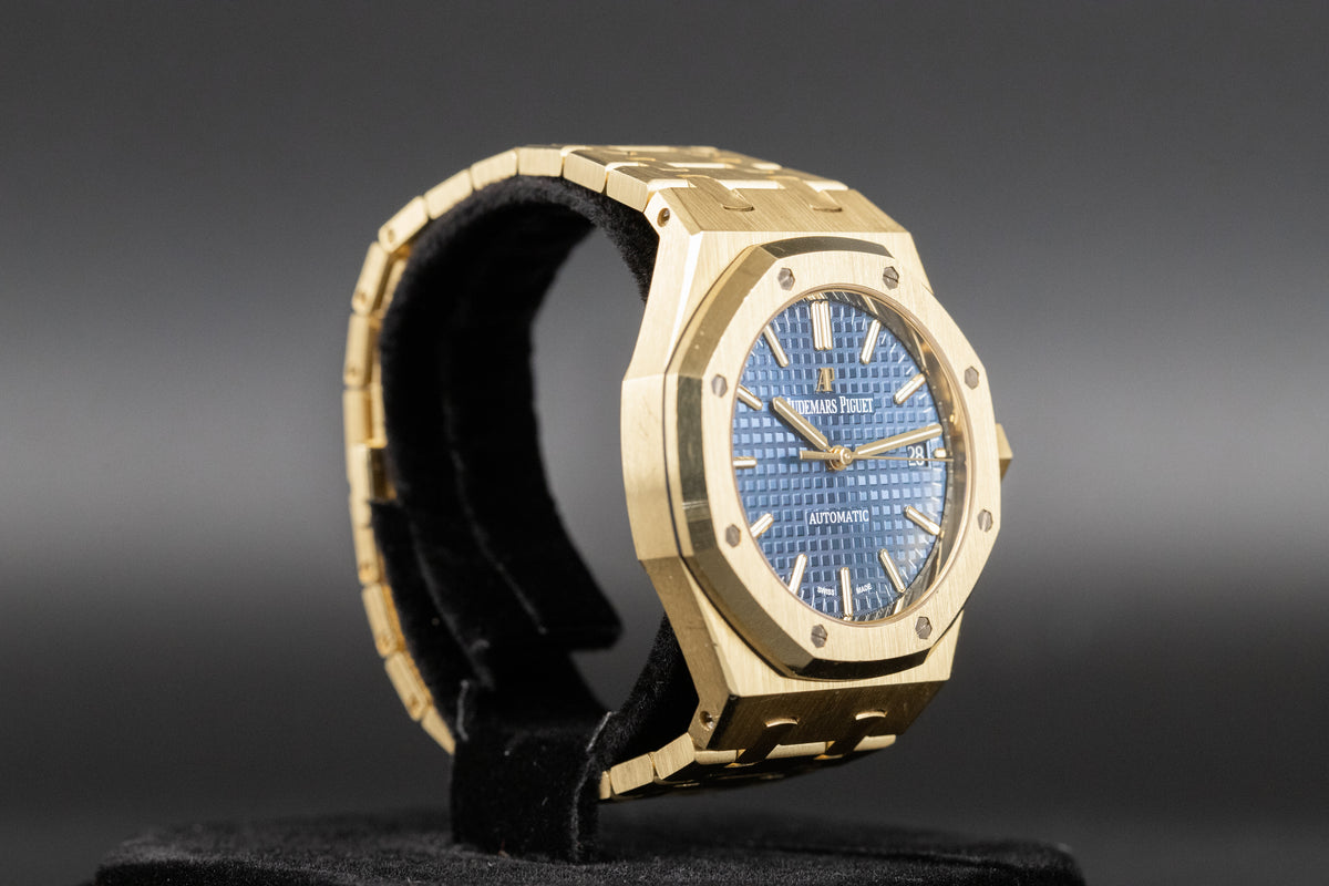 Audemars Piguet<br>15450BA Royal Oak 37mm Yellow Gold Blue Dial