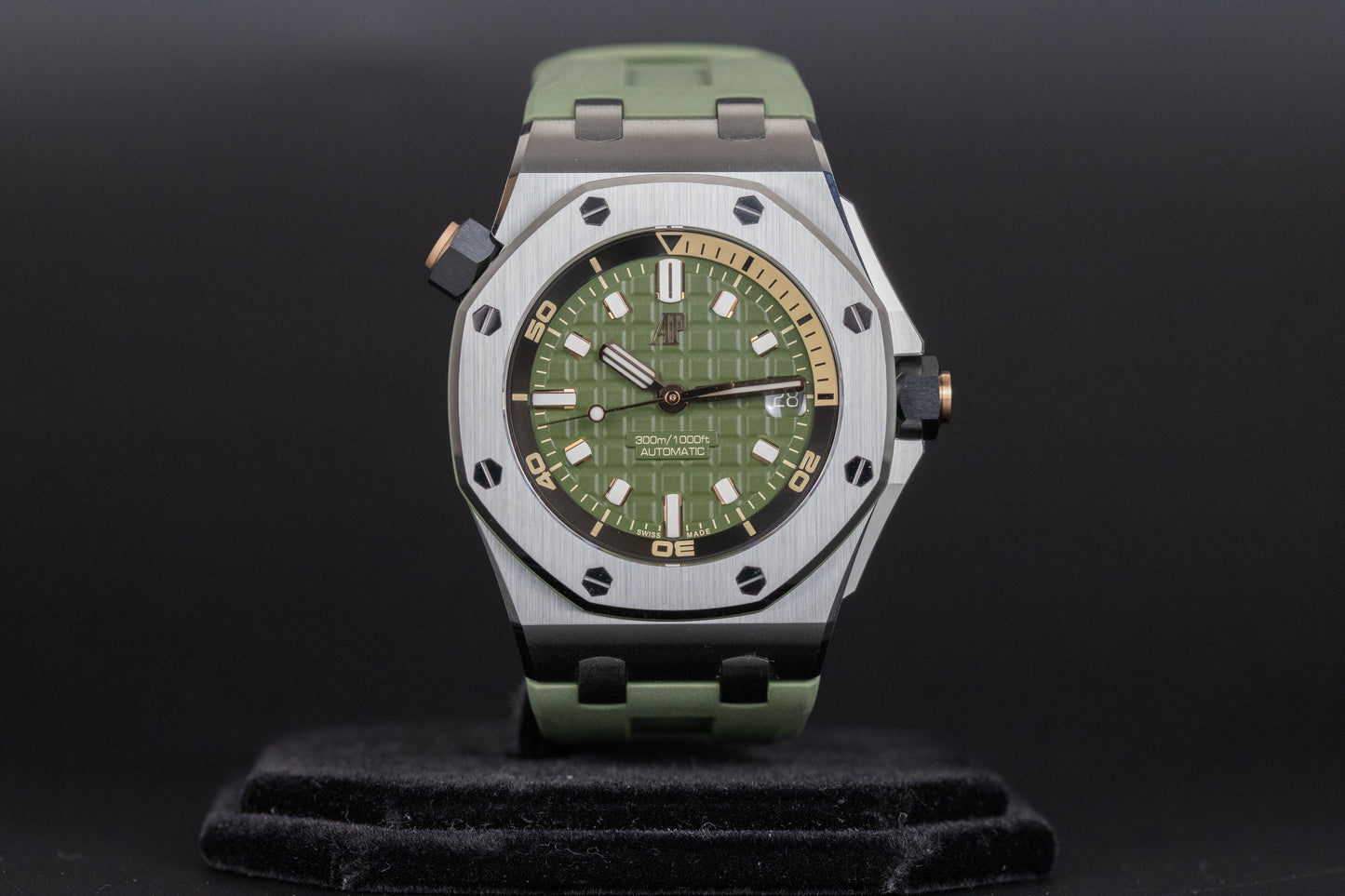 Audemars Piguet 15720ST Royal Oak Offshore Diver Green Dial