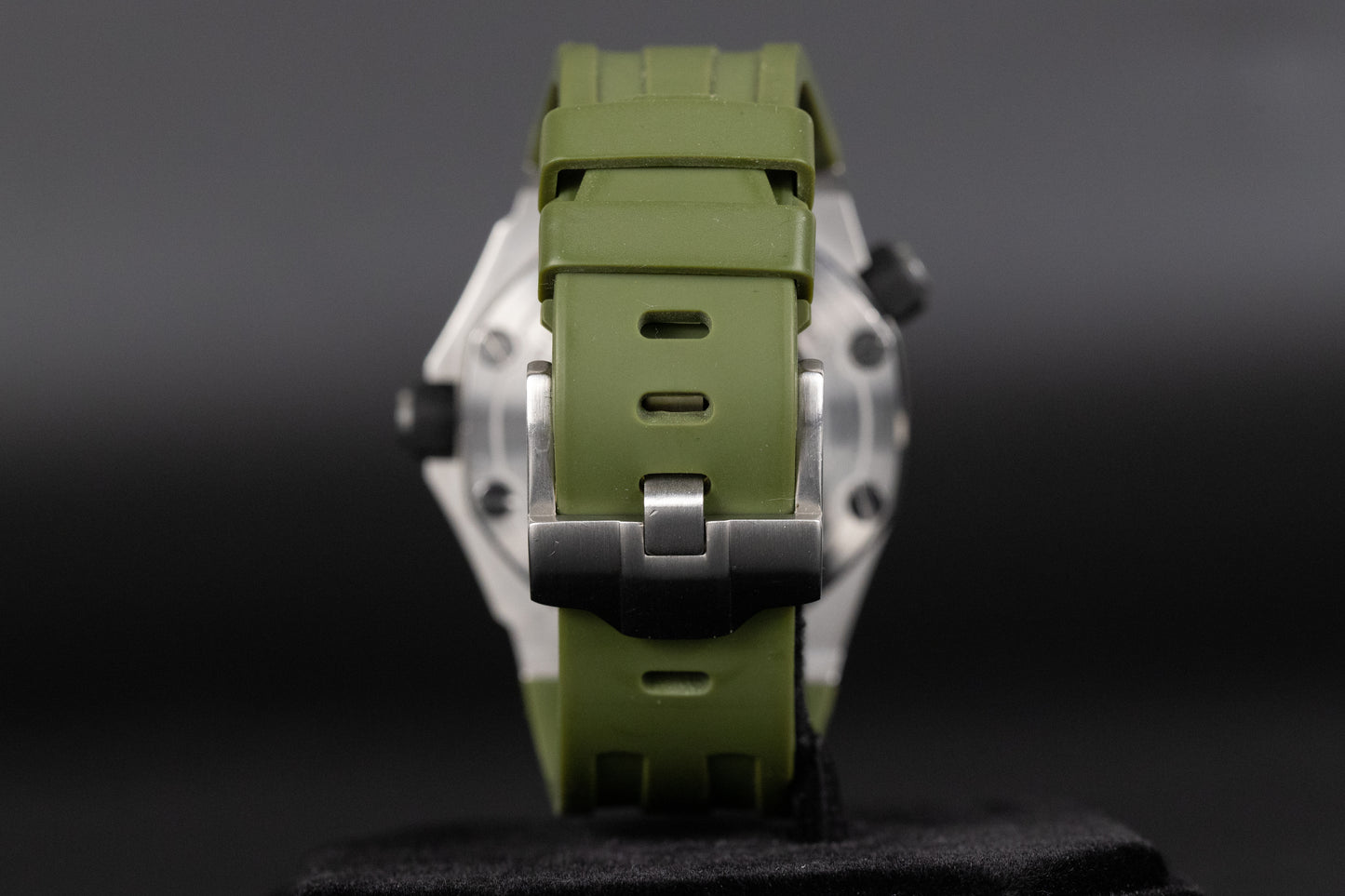 Audemars Piguet 15710ST Royal Oak Offshore Diver Black Dial