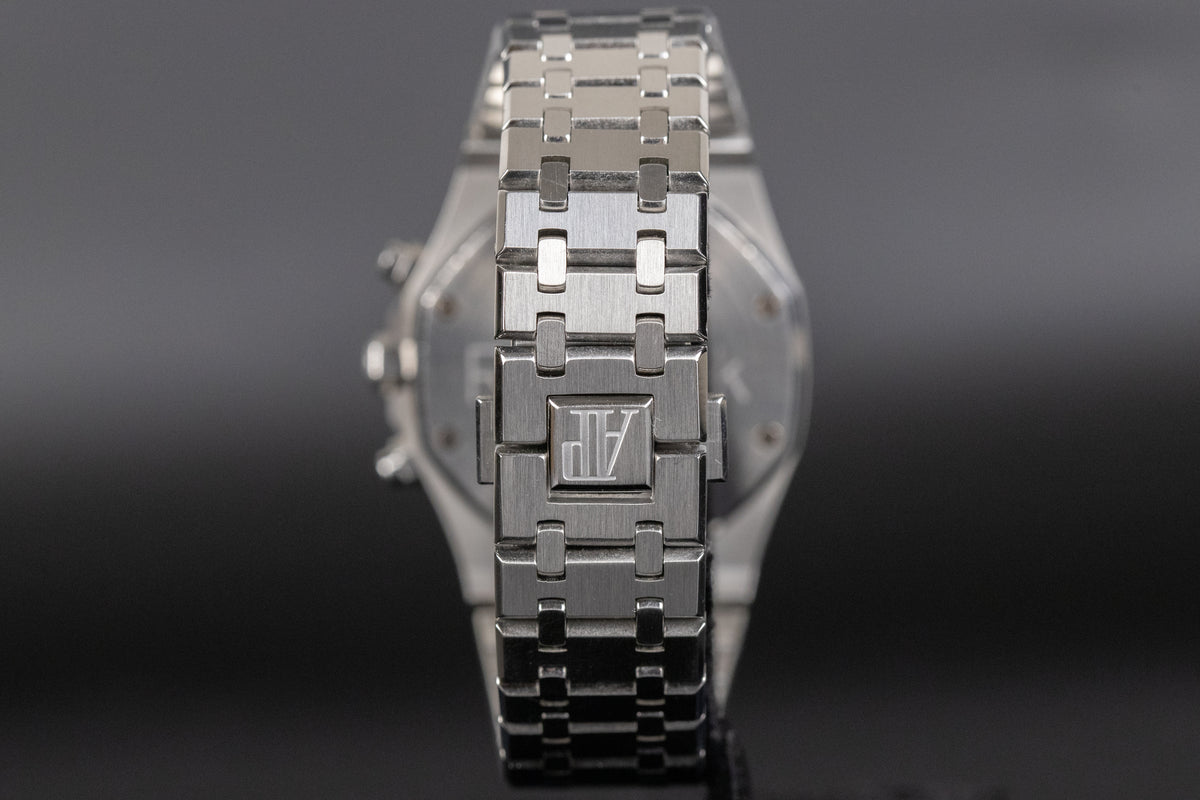 Audemars Piguet<br>26300ST Royal Oak Chronograph Blue Dial