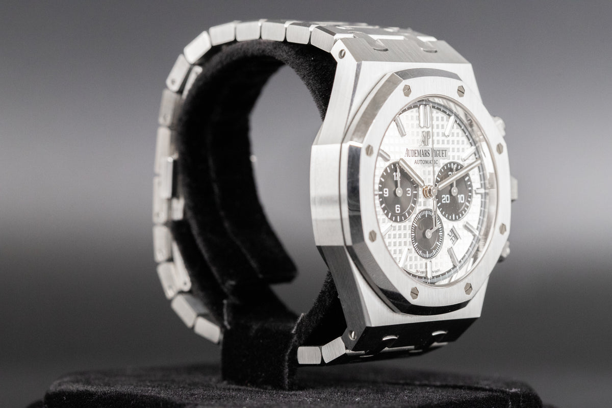 Audemars Piguet<br>26331ST Royal Oak Chronograph White Dial