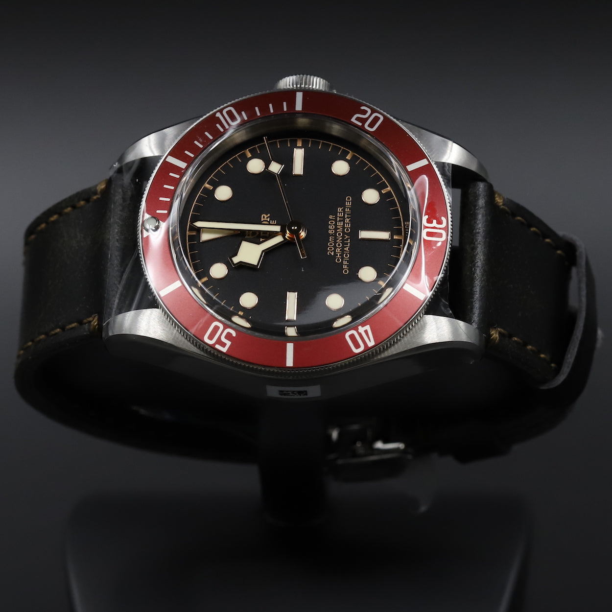 Tudor<br>79230R Black Bay Red Shield