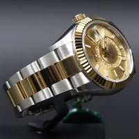Rolex<br>326933 Sky-Dweller SS/18k Champagne Dial
