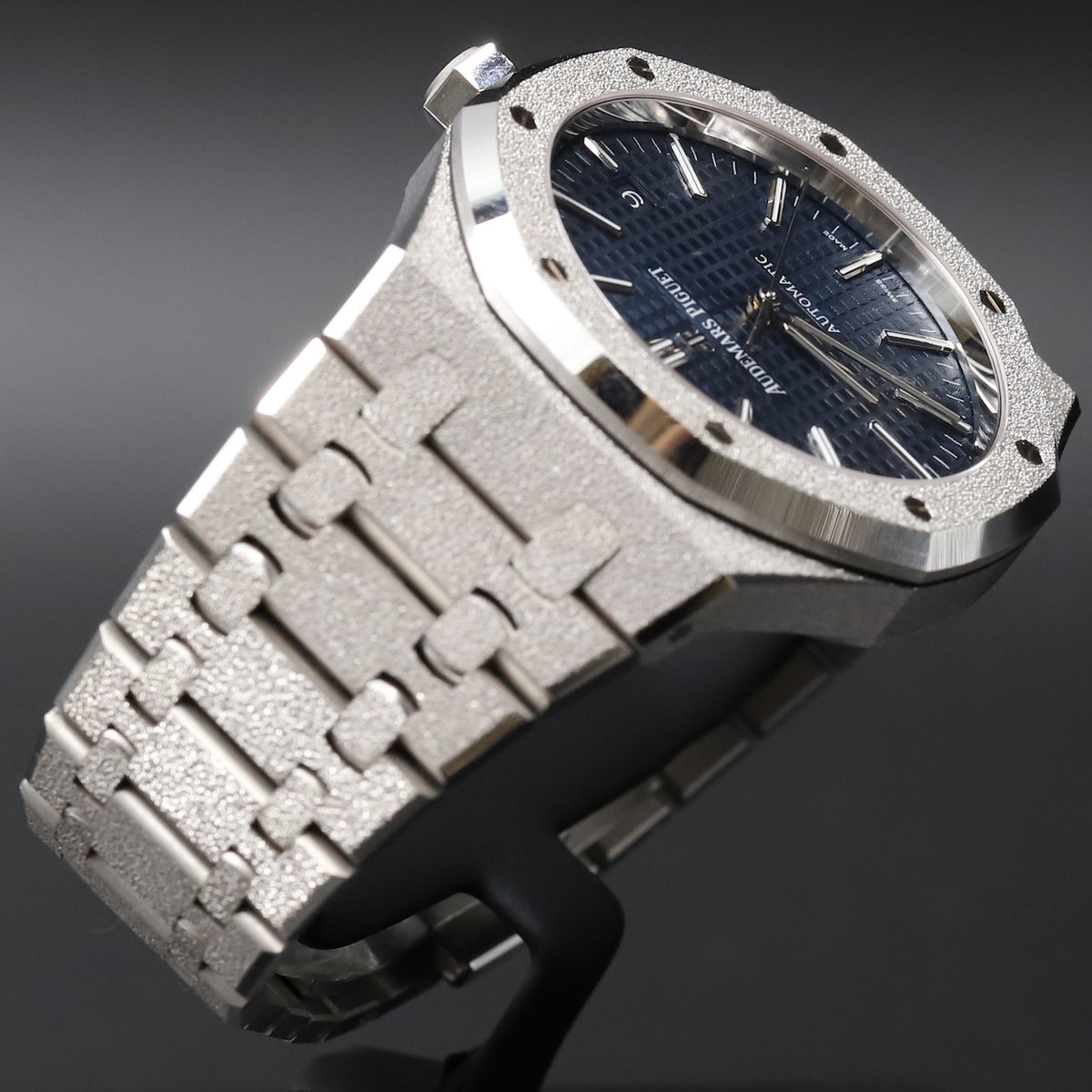Audemars Piguet<br>15410BC Royal Oak Frosted White Gold Blue Dial