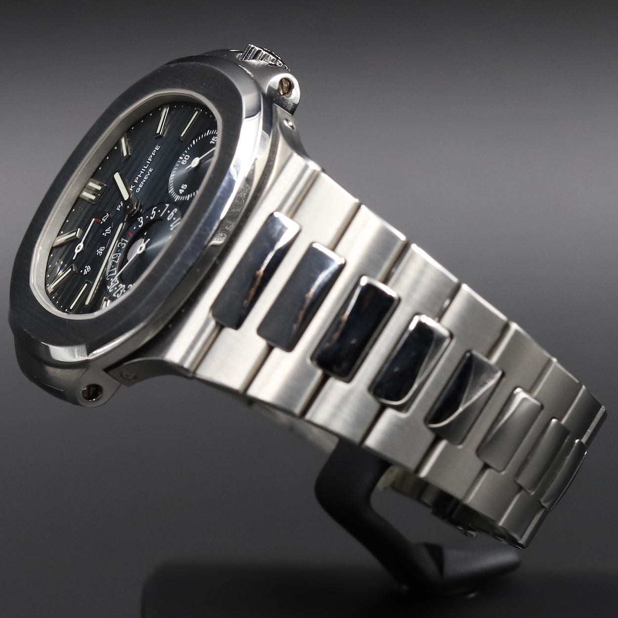 Patek Philippe<br>5712/1A Nautilus Date Moon Phases