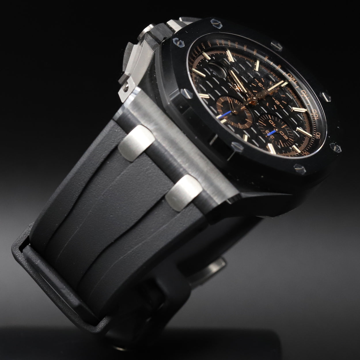 Audemars Piguet<br>26405CE Royal Oak Offshore Black Dial