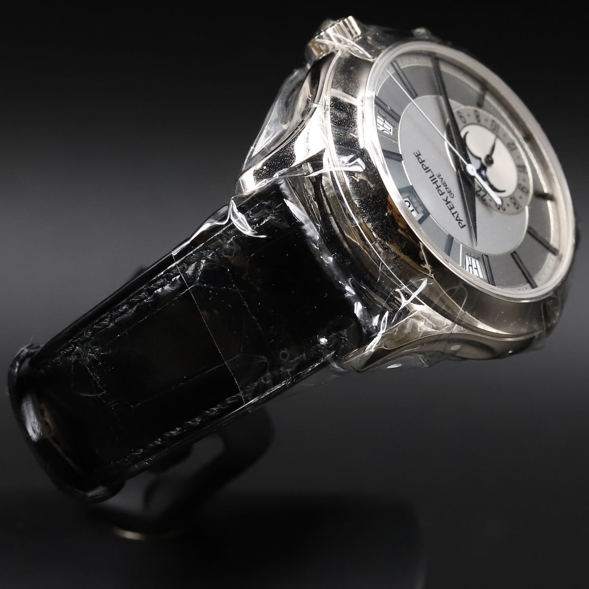 Patek Philippe<br>5205G Complications Annual Calendar Moonphase