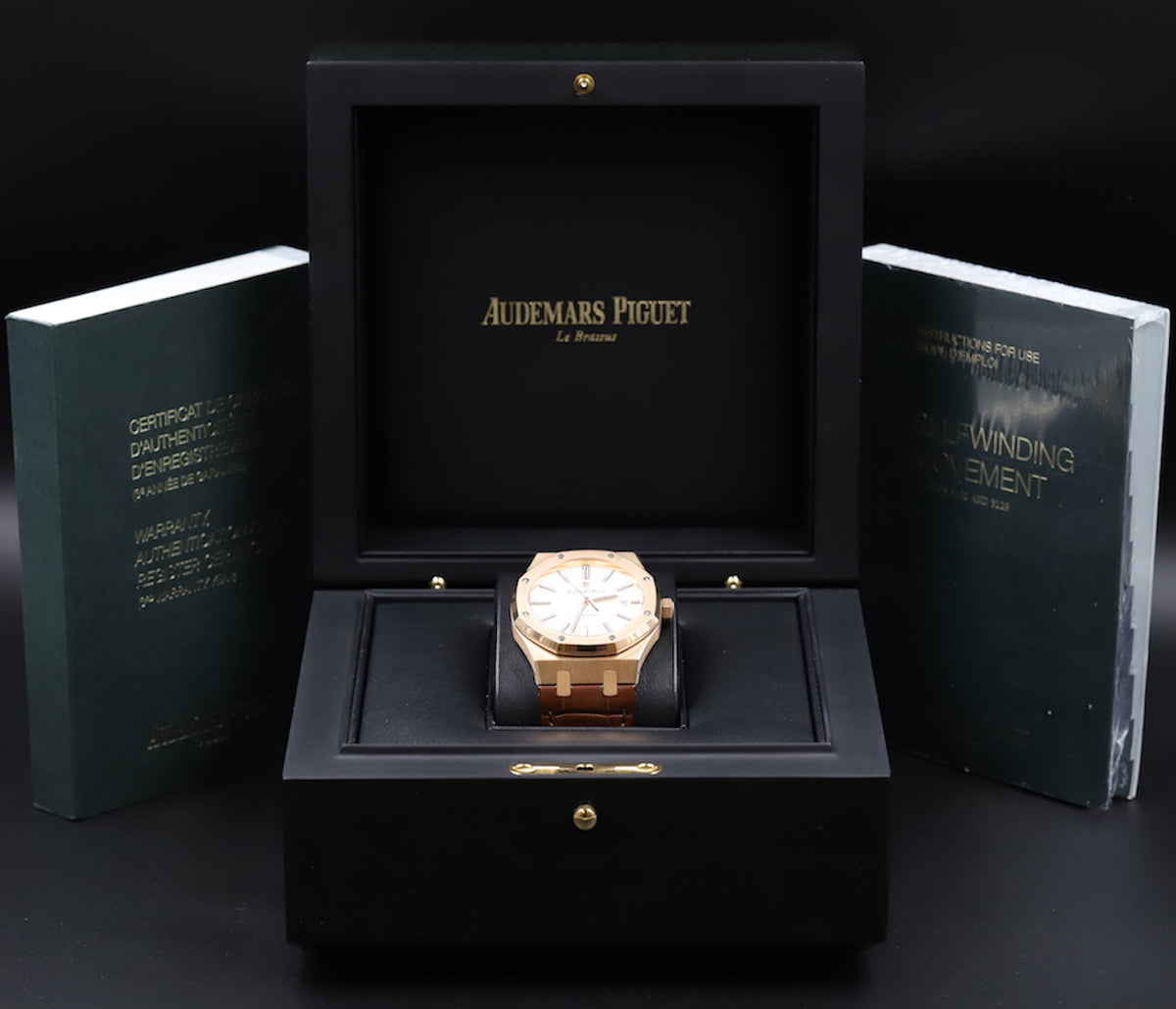Audemars Piguet<br>15400OR Royal Oak White Dial