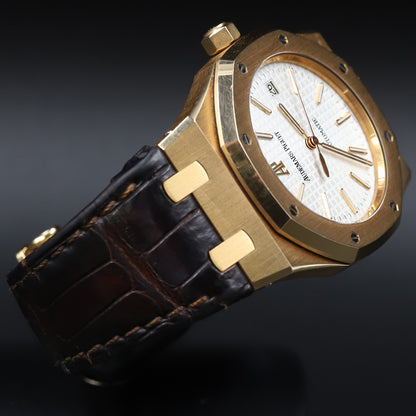 Audemars Piguet<br>15300OR Royal Oak White Dial