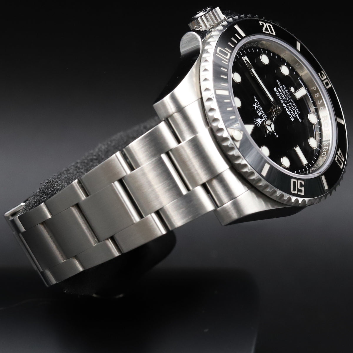 Rolex<br>114060 Submariner No Date