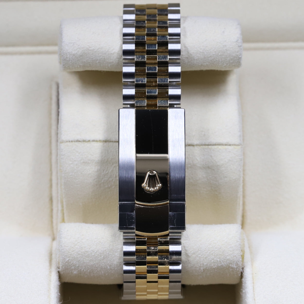 Rolex<br>126333 Datejust 41 18k/SS Champagne Index Dial