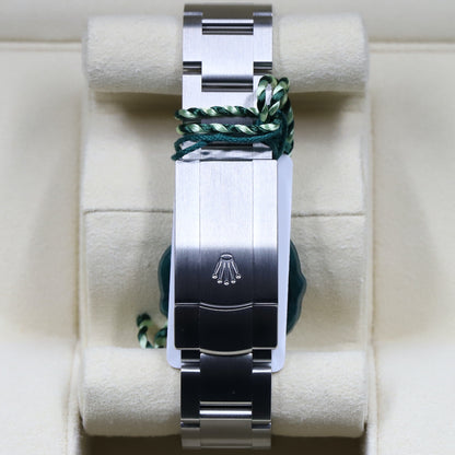 Rolex<br>124300 Oyster Perpetual 41mm Yellow Dial