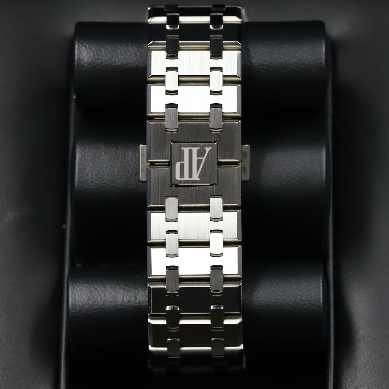 Audemars Piguet<br>26331ST Royal Oak Chronograph Blue Dial