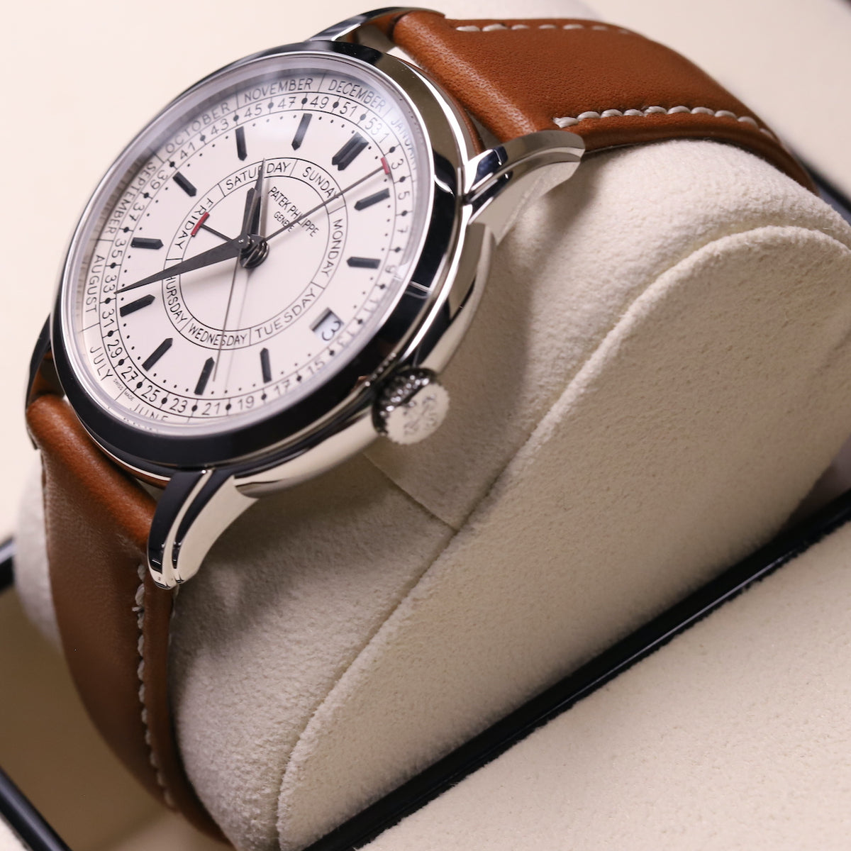 Patek Philippe<br>5212A Calatrava Weekly Calendar