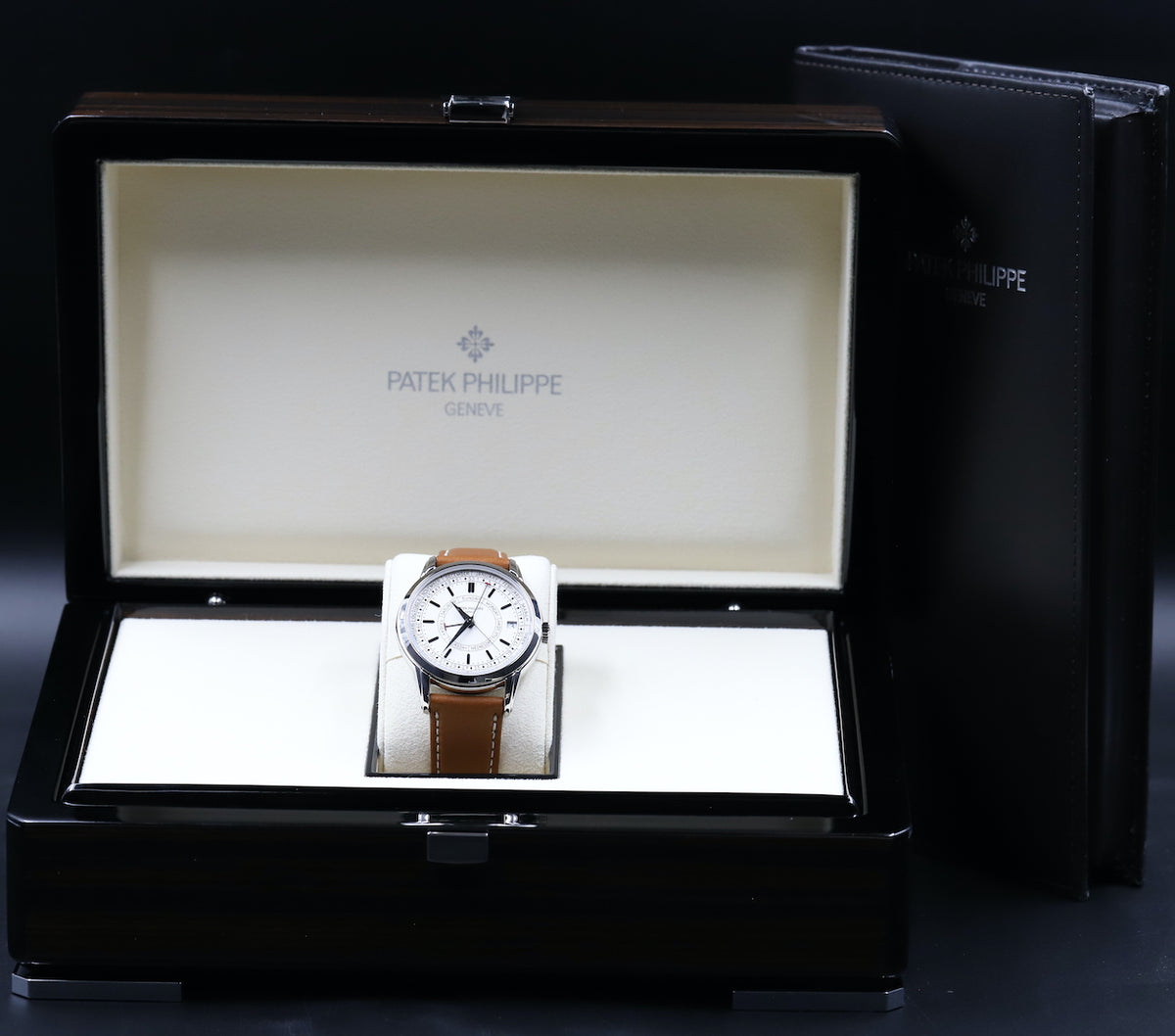 Patek Philippe<br>5212A Calatrava Weekly Calendar