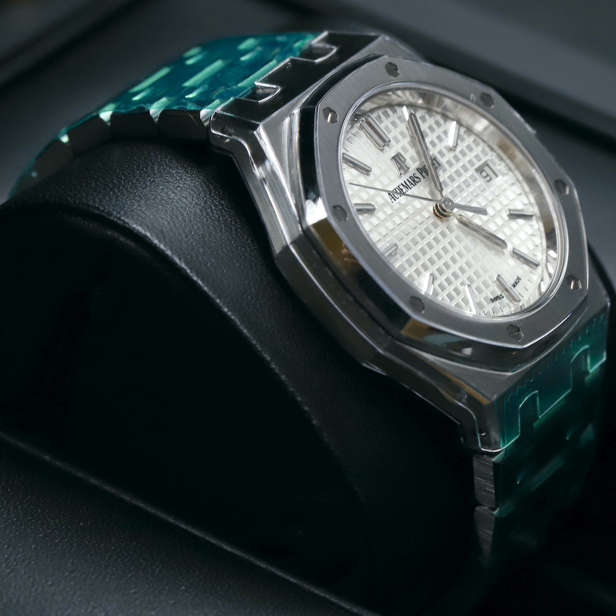 Audemars Piguet<br>77350ST Royal Oak 34mm White Dial