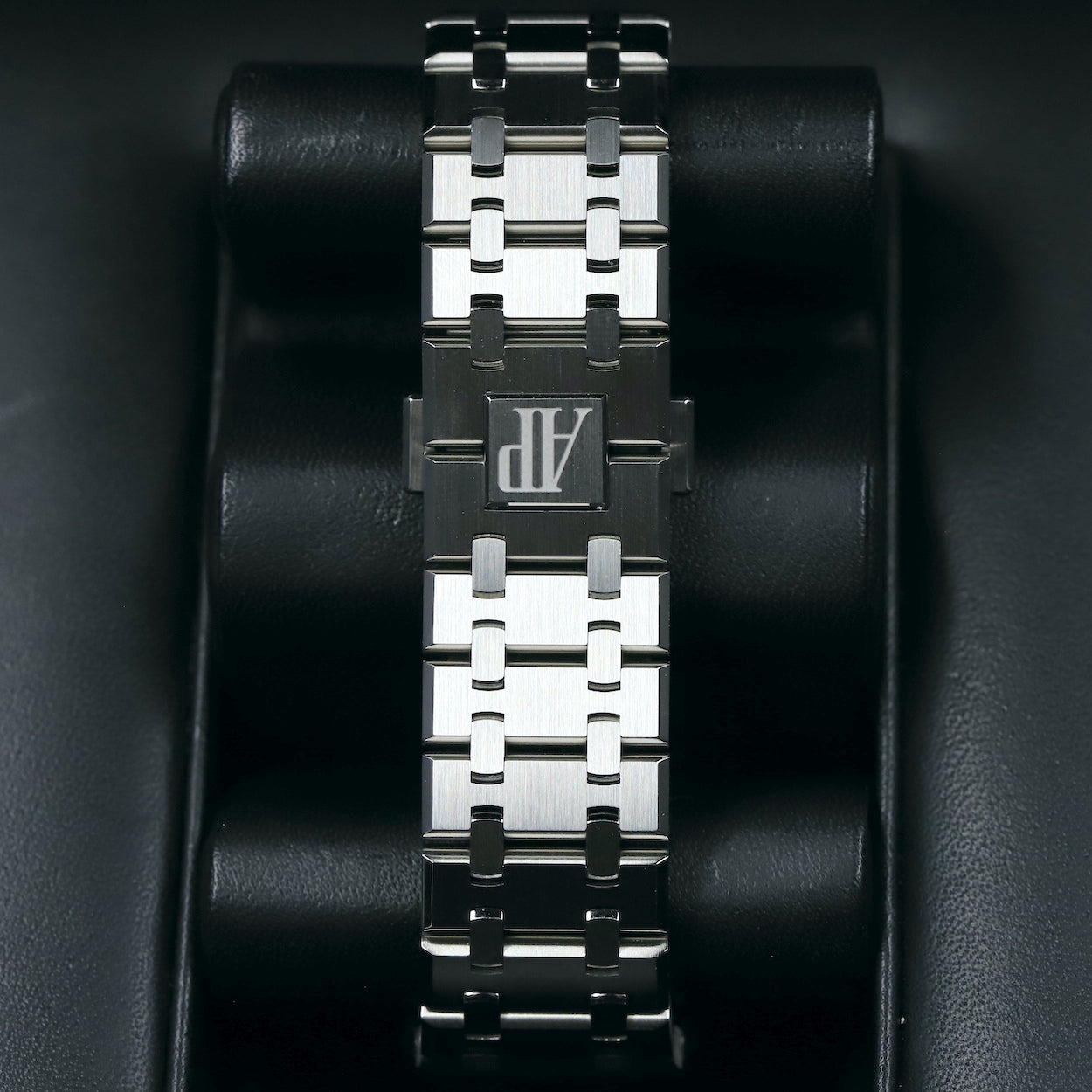 Audemars Piguet<br>15500ST Royal Oak White Dial