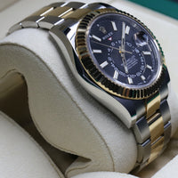 Rolex<br>326933 Sky-Dweller SS/18k Black Dial