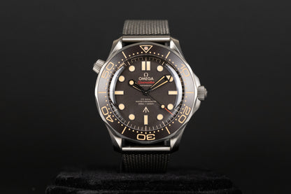 Omega 210.90.42.20.01.001 Seamaster 007 James Bond Edition