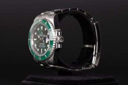 Rolex 116610LV Submariner 'Hulk'