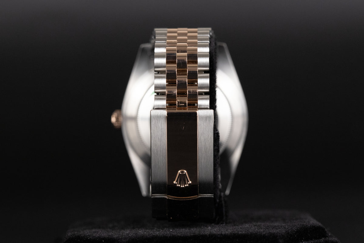 Rolex<br>126331 Datejust 41 SS/RG Sundust Dial