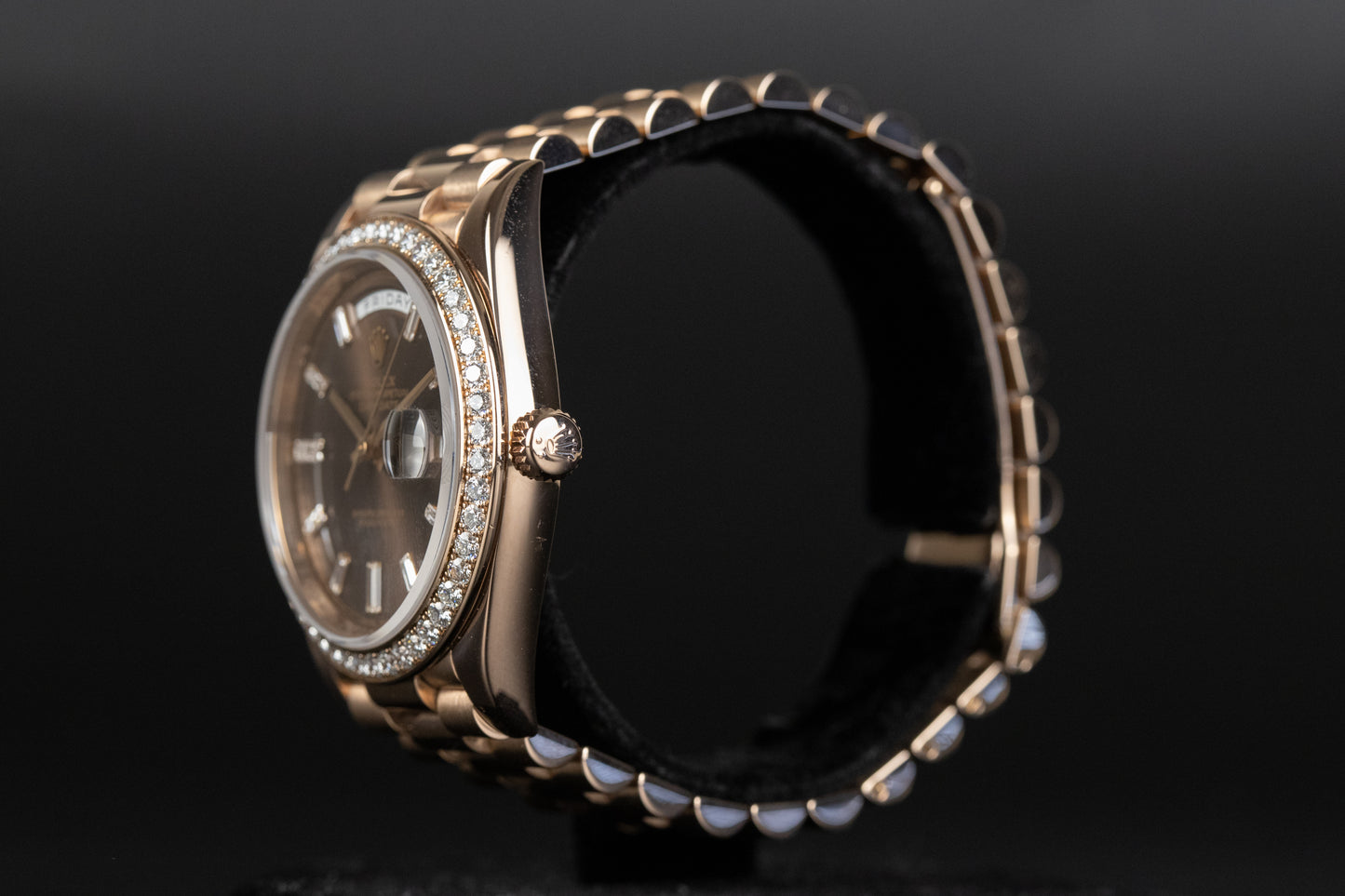 Rolex 228345RBR DayDate 40 Rose Gold Baguette Diamond Dial Diamond Bezel