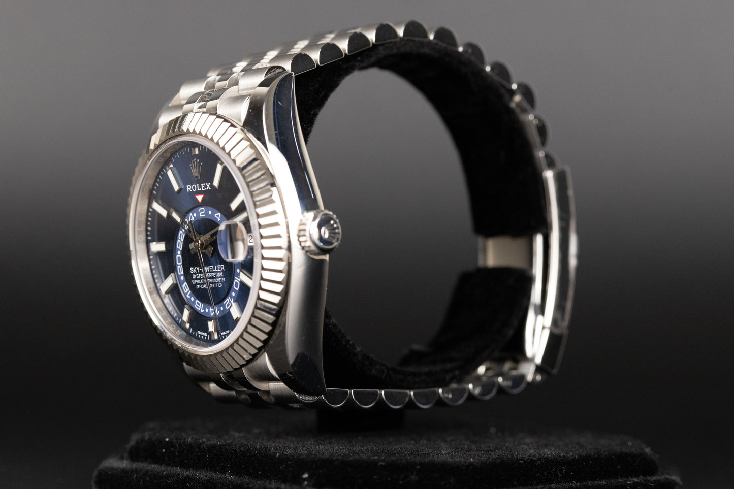 Rolex<br>326934 Sky-Dweller Blue Dial
